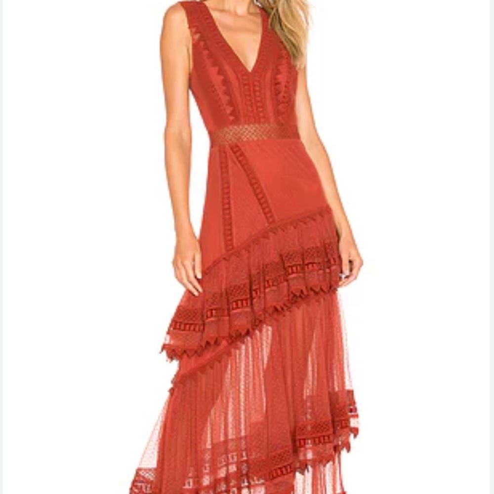 X REVOLVE Valence Dress in
HOUSE OF HARLOW 1960 - Red